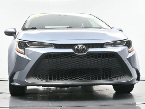 Used 2022 Toyota Corolla LE FWD image 40