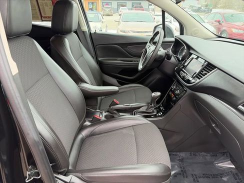 Used 2022 Buick Encore Preferred w/ Safety Package image 23