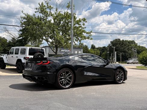 Used 2024 Chevrolet Corvette Stingray Preferred Cpe w/ Battery Protection Package RWD image 4