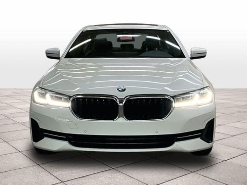 Used 2023 BMW 530i w/ Convenience Package RWD image 3
