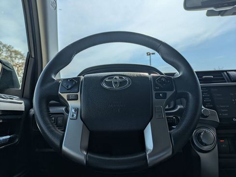 Used 2024 Toyota 4Runner SR5 AWD/4WD image 20