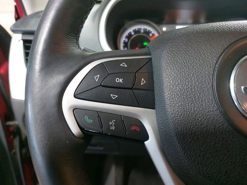 Used 2016 Jeep Cherokee Limited FWD image 16