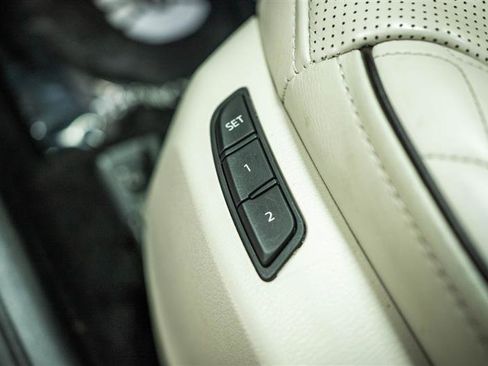 Used 2023 MAZDA CX-9 Signature image 17