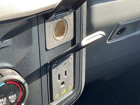 Used 2023 Ford F250 XLT w/ FX4 Off-Road Package image 10