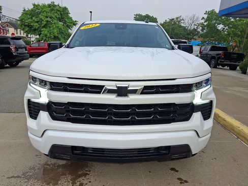 Used 2022 Chevrolet Silverado 1500 RST w/ Z71 Off-Road Package AWD/4WD image 2