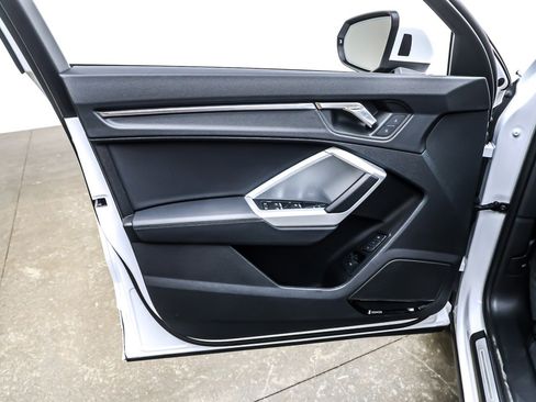 Used 2025 Audi Q3 2.0T Premium Plus w/ Premium Plus Package image 22