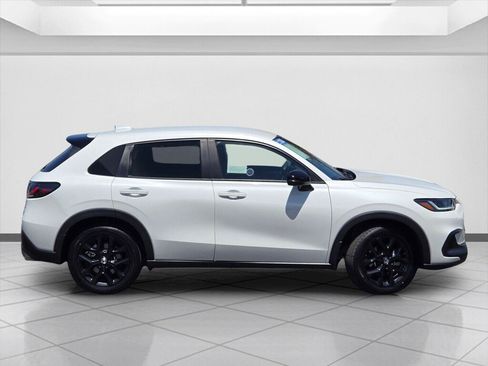 Certified 2024 Honda HR-V Sport image 4
