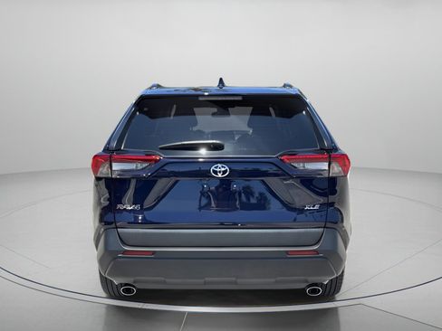 Used 2023 Toyota RAV4 XLE Premium FWD image 4
