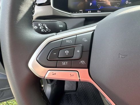 New 2026 Volkswagen Taos SE FWD image 16
