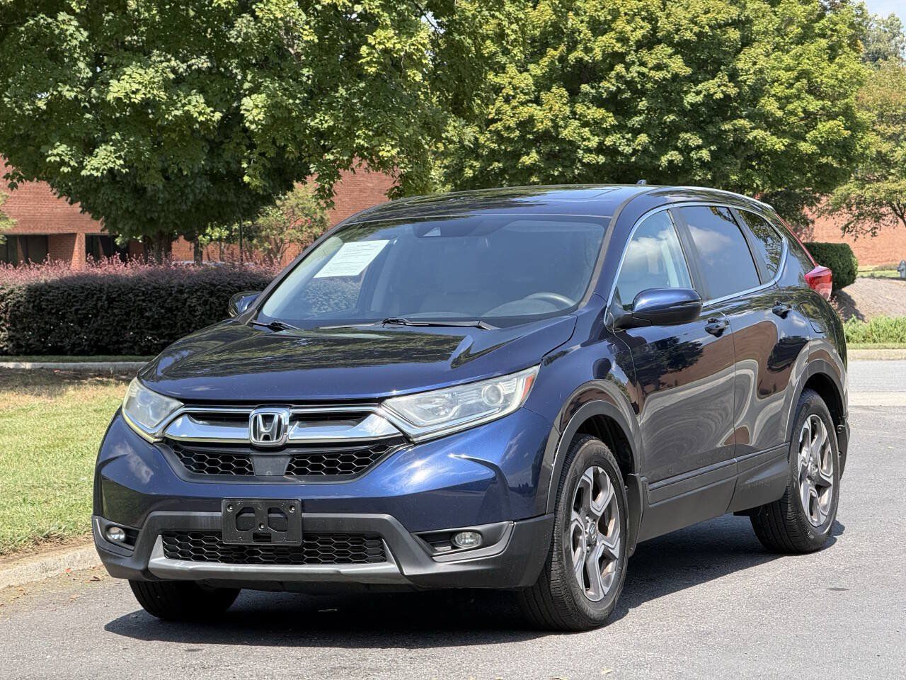 Used 2017 Honda CR-V EX image 2