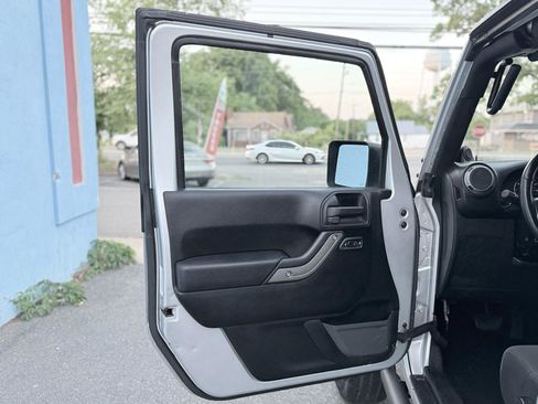 Used 2011 Jeep Wrangler Unlimited Sport AWD/4WD image 11