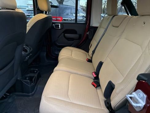 Used 2021 Jeep Wrangler Unlimited Sport image 21