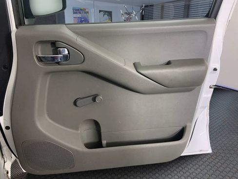 Used 2012 Nissan Frontier S RWD image 10