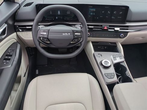 New 2026 Kia Sportage EX w/ EX Panoramic Sunroof Package image 19