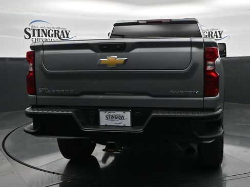 Used 2024 Chevrolet Silverado 2500 Custom w/ Custom Convenience Package AWD/4WD image 6