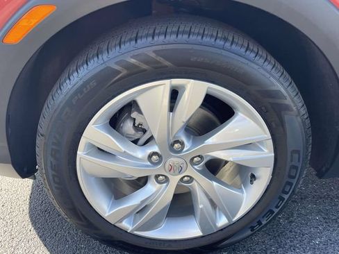 Certified 2024 Buick Encore GX Preferred FWD image 8