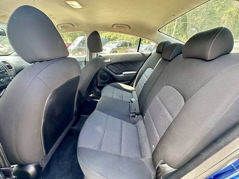 Used 2018 Kia Forte LX FWD image 12