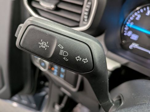 Used 2022 Ford Explorer XLT w/ Equipment Group 202A image 17