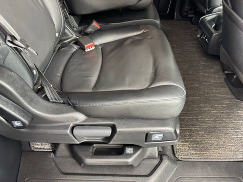 Used 2023 Honda Odyssey Touring image 29