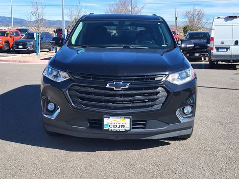 Used 2019 Chevrolet Traverse LT w/ LPO, Blackout Package image 2