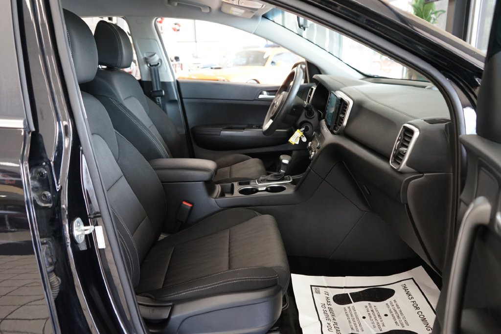 Used 2020 Kia Sportage LX AWD/4WD image 39