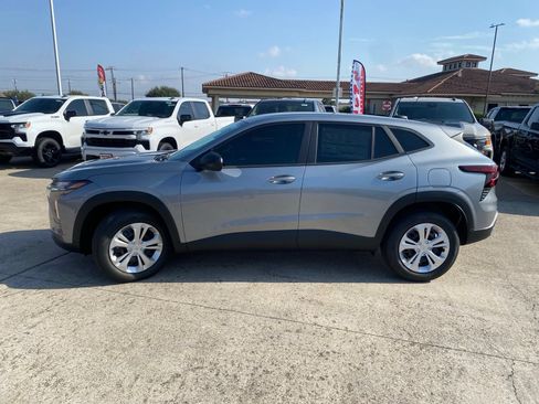 New 2026 Chevrolet Trax LS w/ Driver Confidence Package FWD image 4
