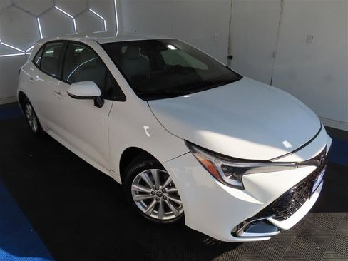 Used 2024 Toyota Corolla SE image 5