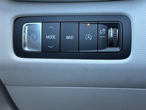 New 2026 GMC Acadia Denali w/ Super Cruise Package image 33