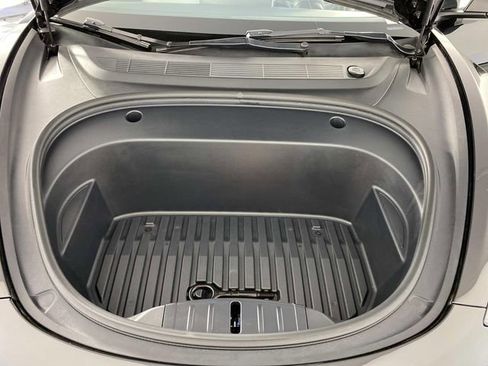 Used 2023 Tesla Model 3 Standard Range RWD image 29
