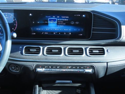 Used 2020 Mercedes-Benz GLE 350 4MATIC image 8
