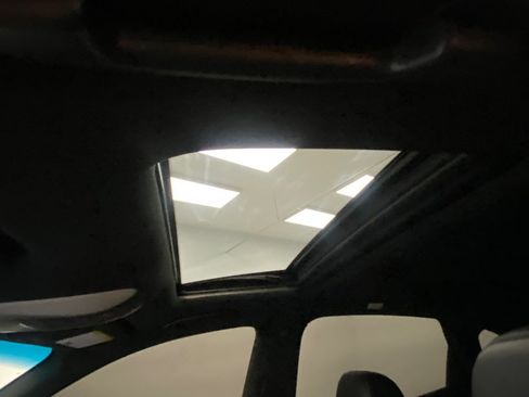 Used 2014 INFINITI Q70 3.7 w/ Premium Package image 17