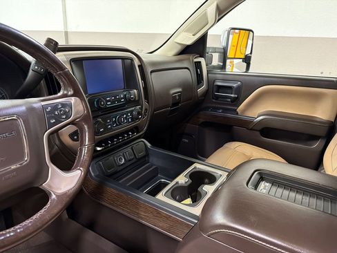 Used 2019 GMC Sierra 3500 Denali w/ Duramax Plus Package AWD/4WD image 14