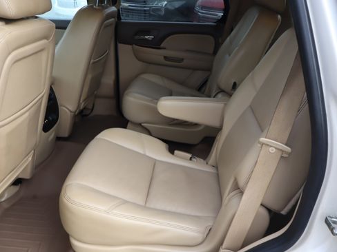 Used 2011 Chevrolet Tahoe LTZ image 32