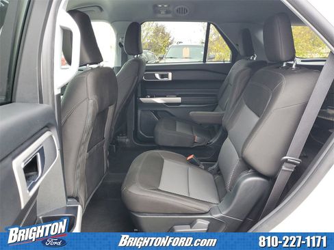 Used 2024 Ford Explorer XLT image 12