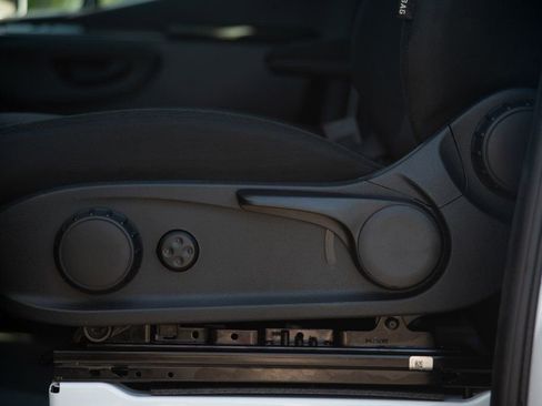 Used 2024 Mercedes-Benz Sprinter 2500 image 25