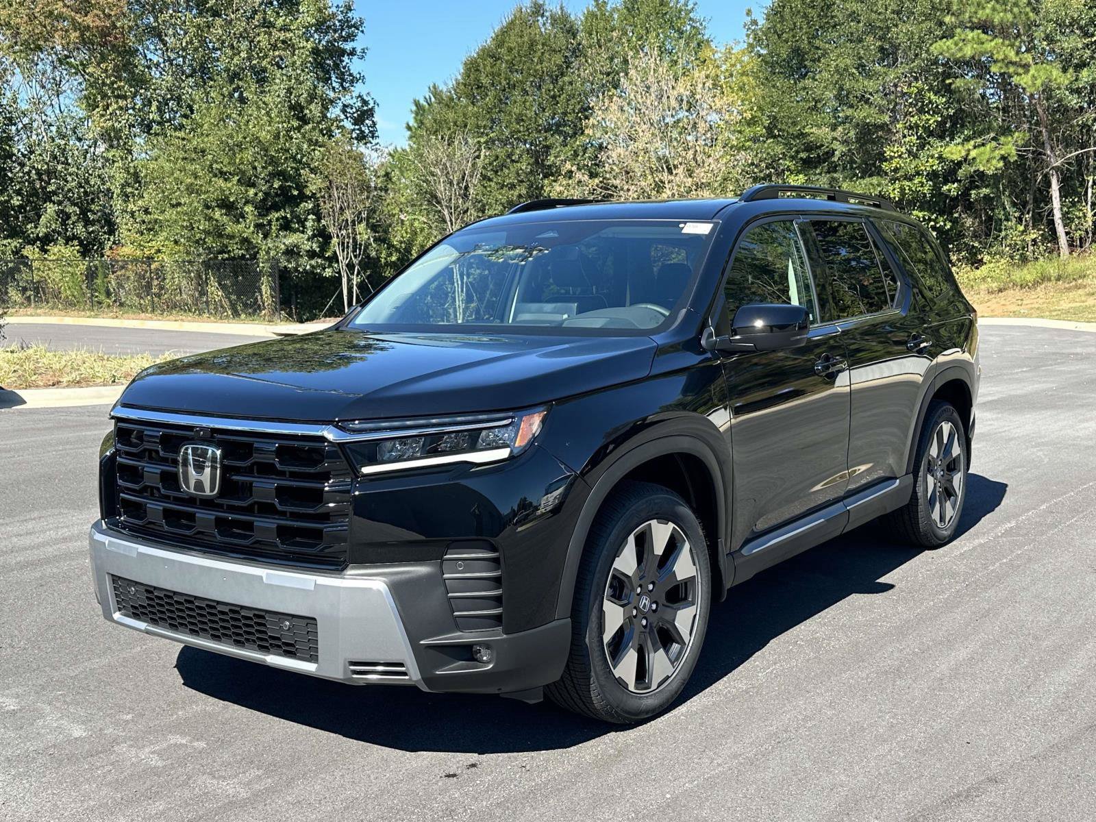 New 2026 Honda Pilot Elite image 3