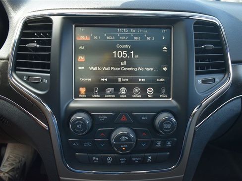Used 2016 Jeep Grand Cherokee Limited w/ Luxury Group II AWD/4WD image 15