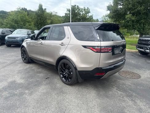 Used 2025 Land Rover Discovery Dynamic SE AWD/4WD image 4