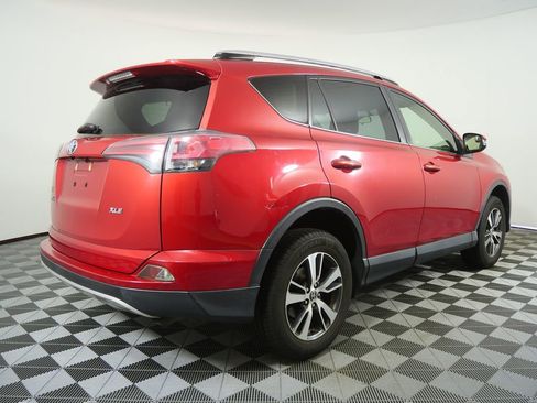 Used 2016 Toyota RAV4 XLE image 3