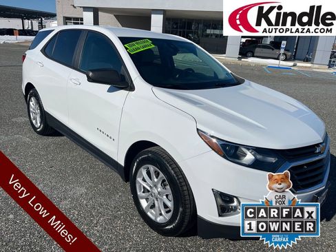 Used 2020 Chevrolet Equinox LS w/ LS Convenience Package image 1