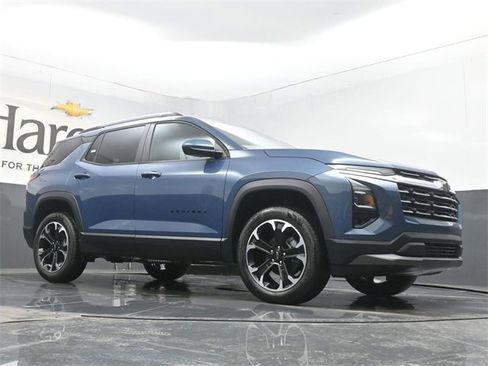 New 2026 Chevrolet Equinox LT w/ Convenience Package II image 2