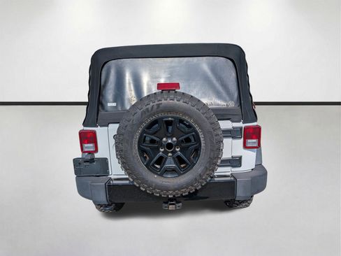 Used 2016 Jeep Wrangler Unlimited Sport AWD/4WD image 5