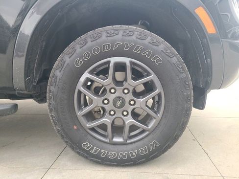 Used 2024 Ford Ranger XLT w/ FX4 Off-Road Package image 9