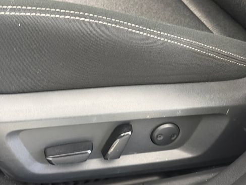 Used 2024 Nissan Rogue SV AWD/4WD image 25