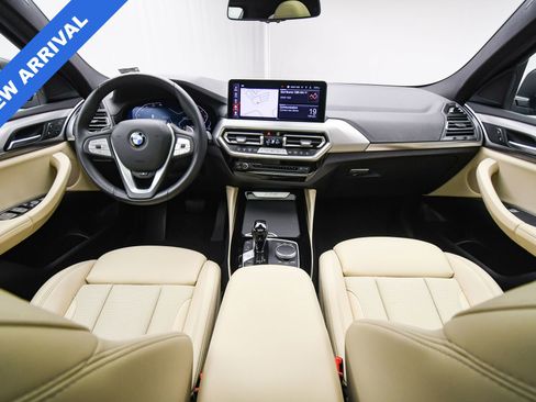 Used 2023 BMW X4 xDrive30i w/ Convenience Package image 13