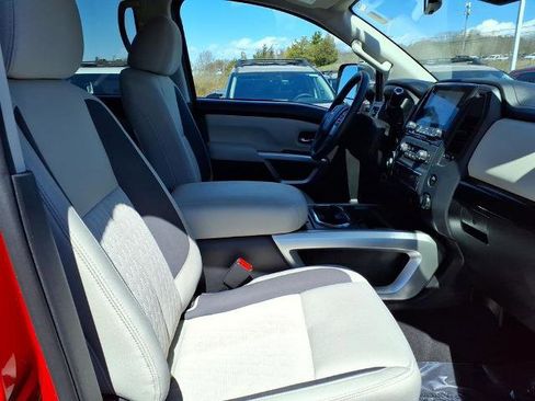 Certified 2024 Nissan Titan SV w/ SV Convenience Package AWD/4WD image 13