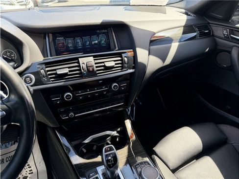 Used 2017 BMW X4 M40i image 40
