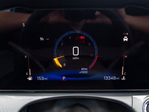 Used 2025 Chevrolet Trax LT FWD image 20