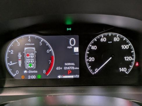 Used 2025 Honda Pilot TrailSport image 14