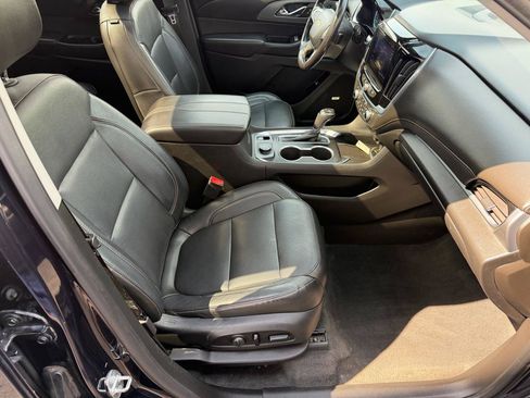 Used 2020 Chevrolet Traverse Premier w/ LPO, Floor Liner Package AWD/4WD image 12